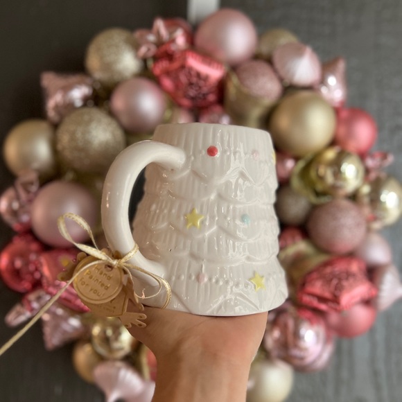LAST ONE✨NEW🎄Holly and Joy White Pastel Christmas Tree Mug❄️ - Picture 3 of 6